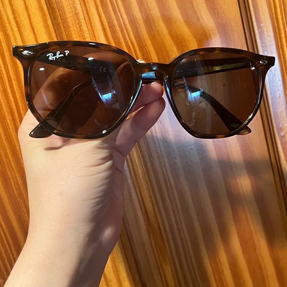 Ray-Ban Hexagonal Polarized Sunglasses (RB4306)